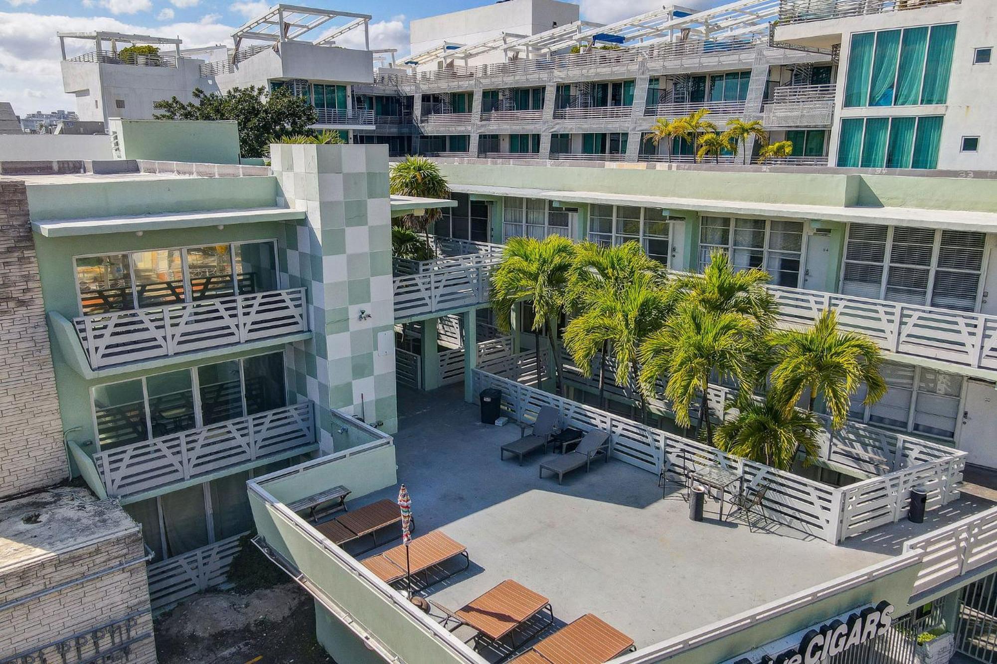 Ocean Drive Comfy Apt, W/2 Queen Beds By The Beach Apartment Miami Beach Exterior photo